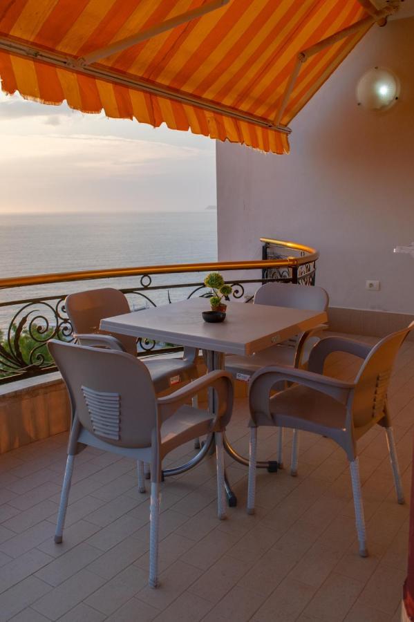 Vila Zahaj Vlorë 외부 사진